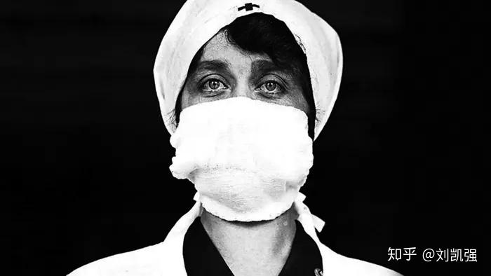 当时崇尚拜火教的波斯人认为凡俗之人的气息不洁,所以每当举行宗教