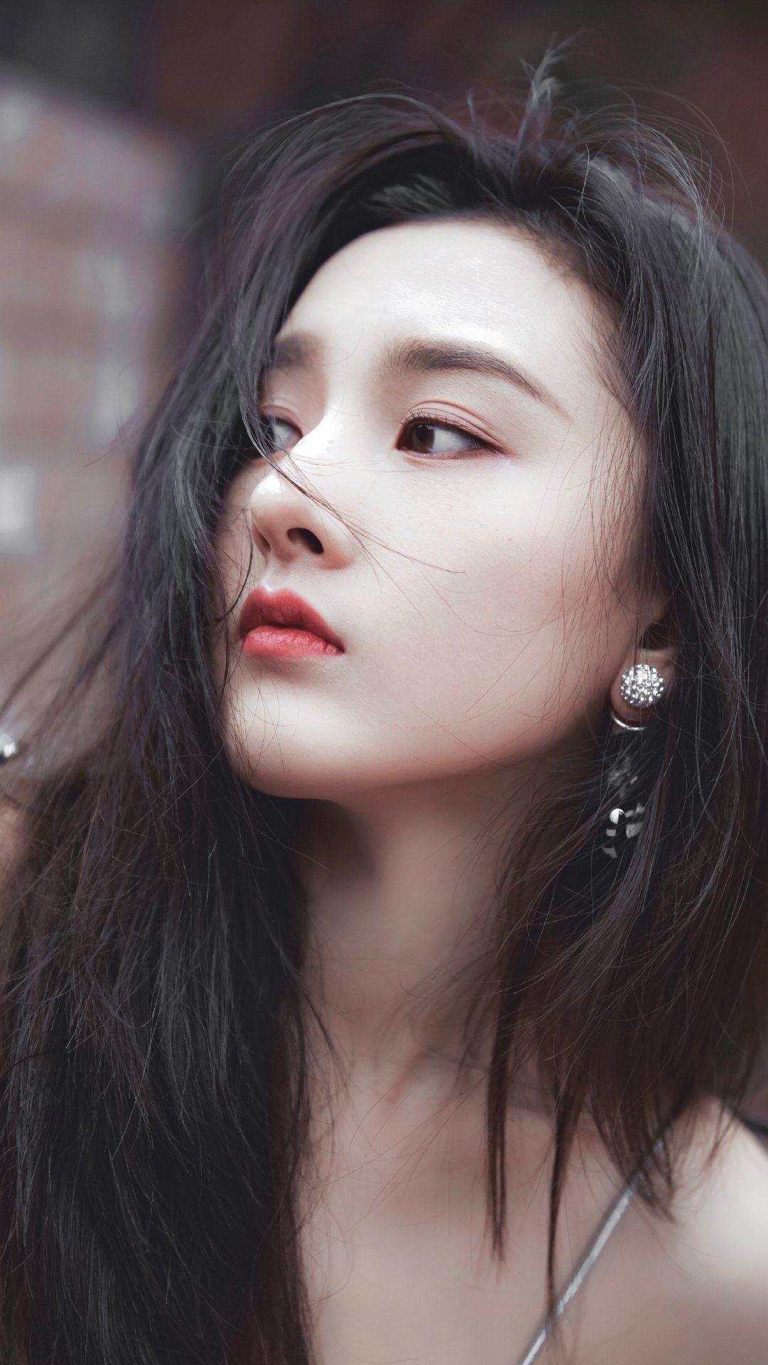 有没有类似于这样的一个性感的嘴唇壁纸或图片