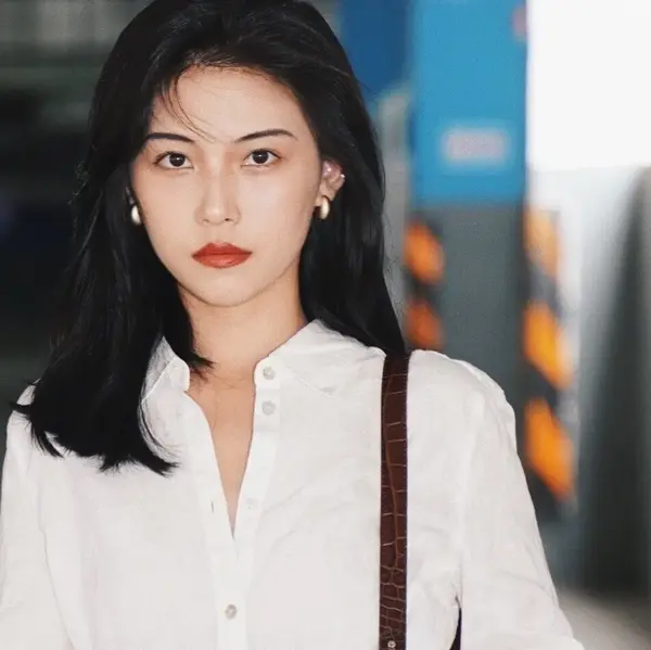 让人一眼就爱上的正能量微信头像女(共16张)