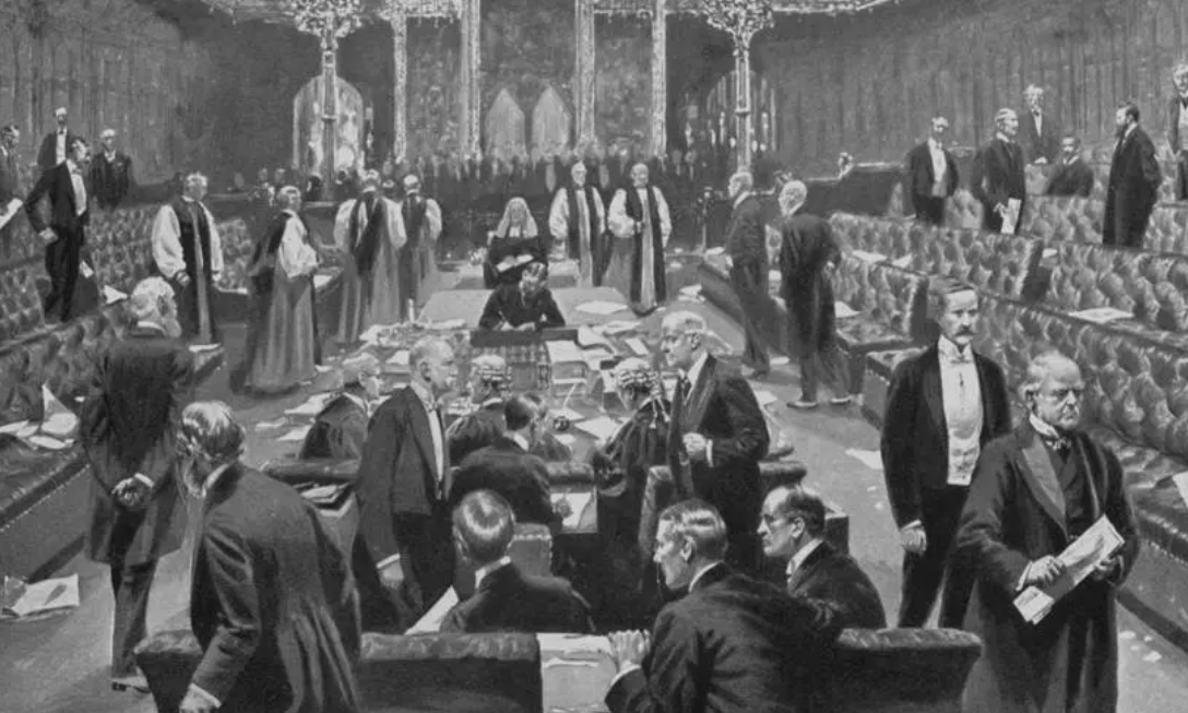 英国议会制度的演变与发展