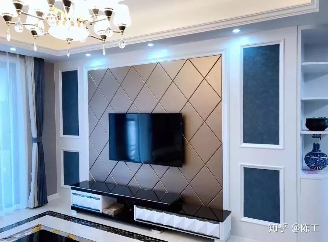 家装设计软包黑镜电视背景墙效果图 – 设计本装修效果图