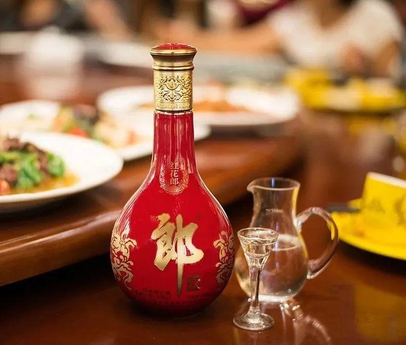 商务宴请用什么白酒最合适?