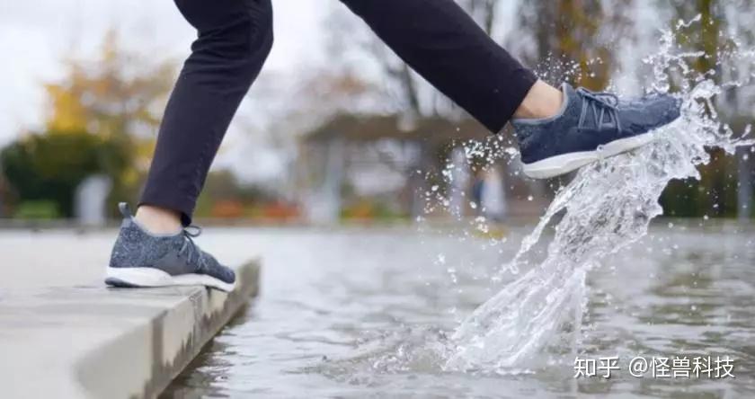 运动鞋泡水走耐克阿迪都做不到的100防水它做到了
