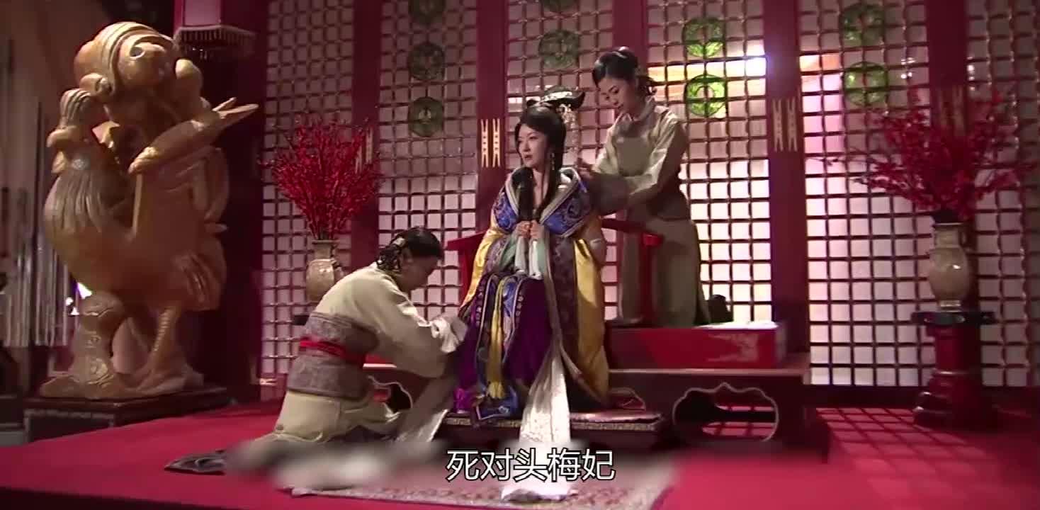 杨贵妃12:高力士为李白脱靴,李白脚臭,玉环哭了,皇上抱着安慰