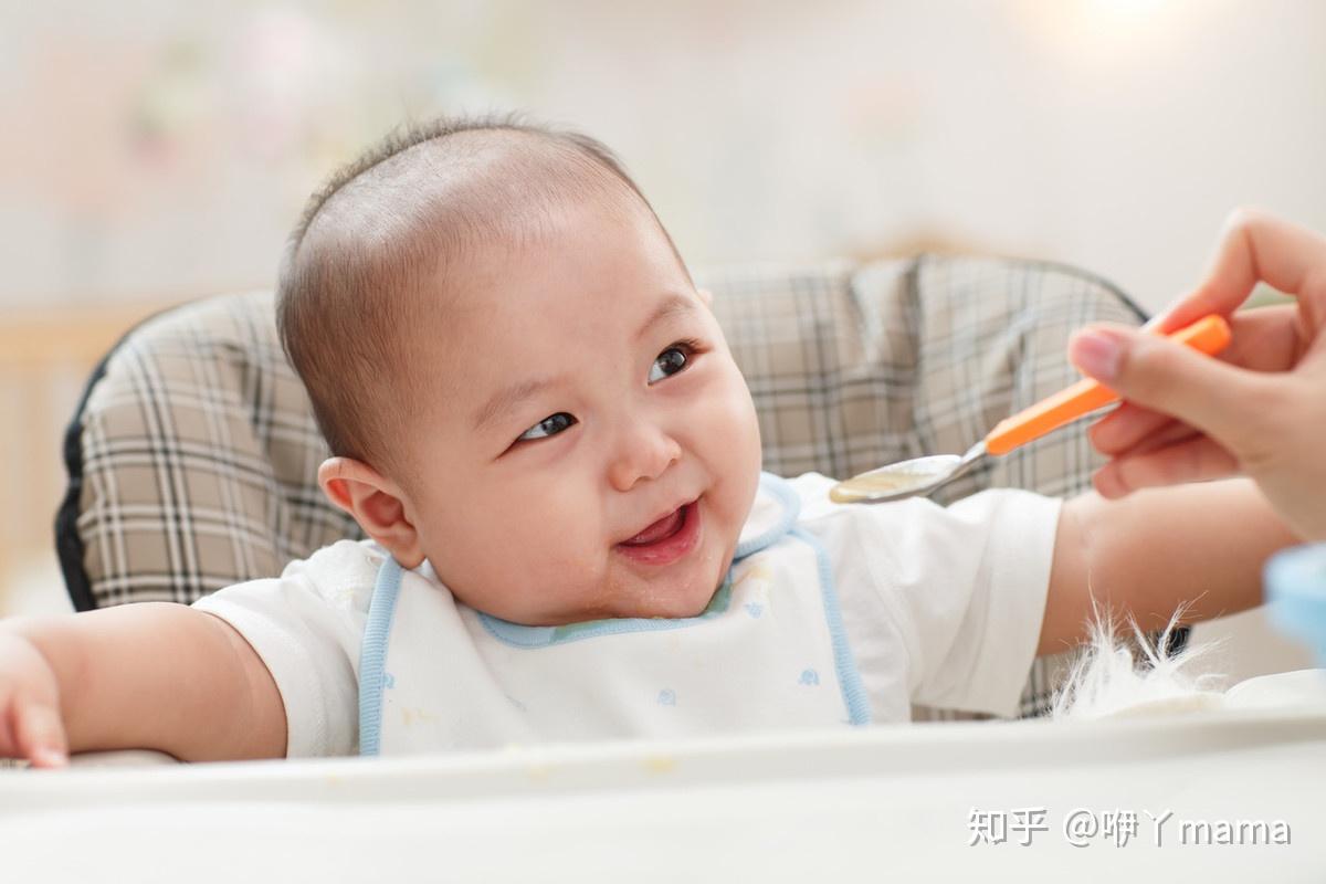 7 Tips Memberi Makan Bayi Saat Dia Melakukan Aksi Gerakan Tutup Mulut (GTM)