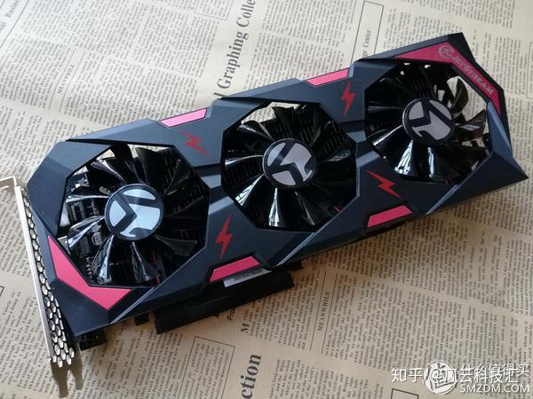 包装盒里配件:显卡一张,驱动光盘一张,说明书一本,电源线1根选择这个