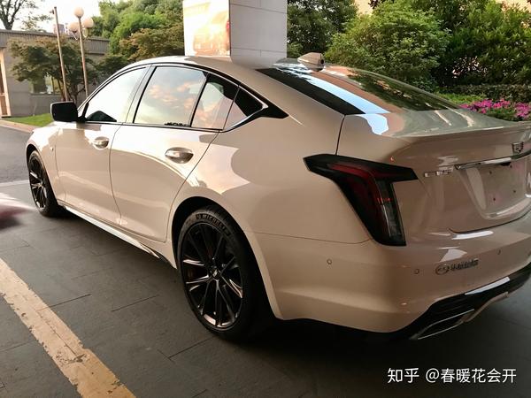 ct5白色提车作业