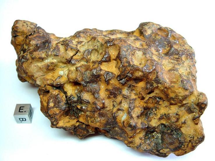 认识了他你就知道什么是橄榄陨石