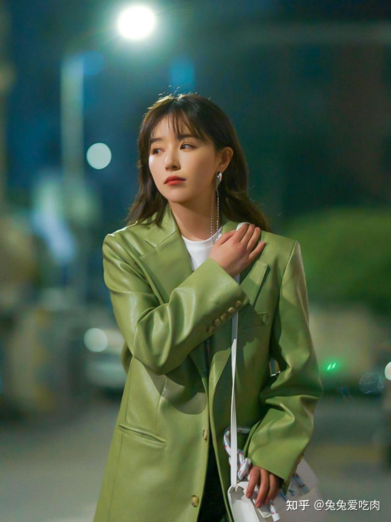 这个周末,在家刷到一部堪称神仙打架的神剧,由阚清子,陈若轩,倪虹洁