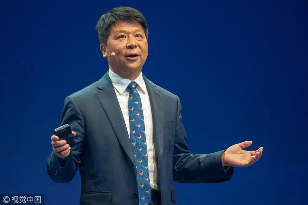 华为轮值董事长郭平变革要由愿景来驱动否则只能是一堆杂乱无章的项目