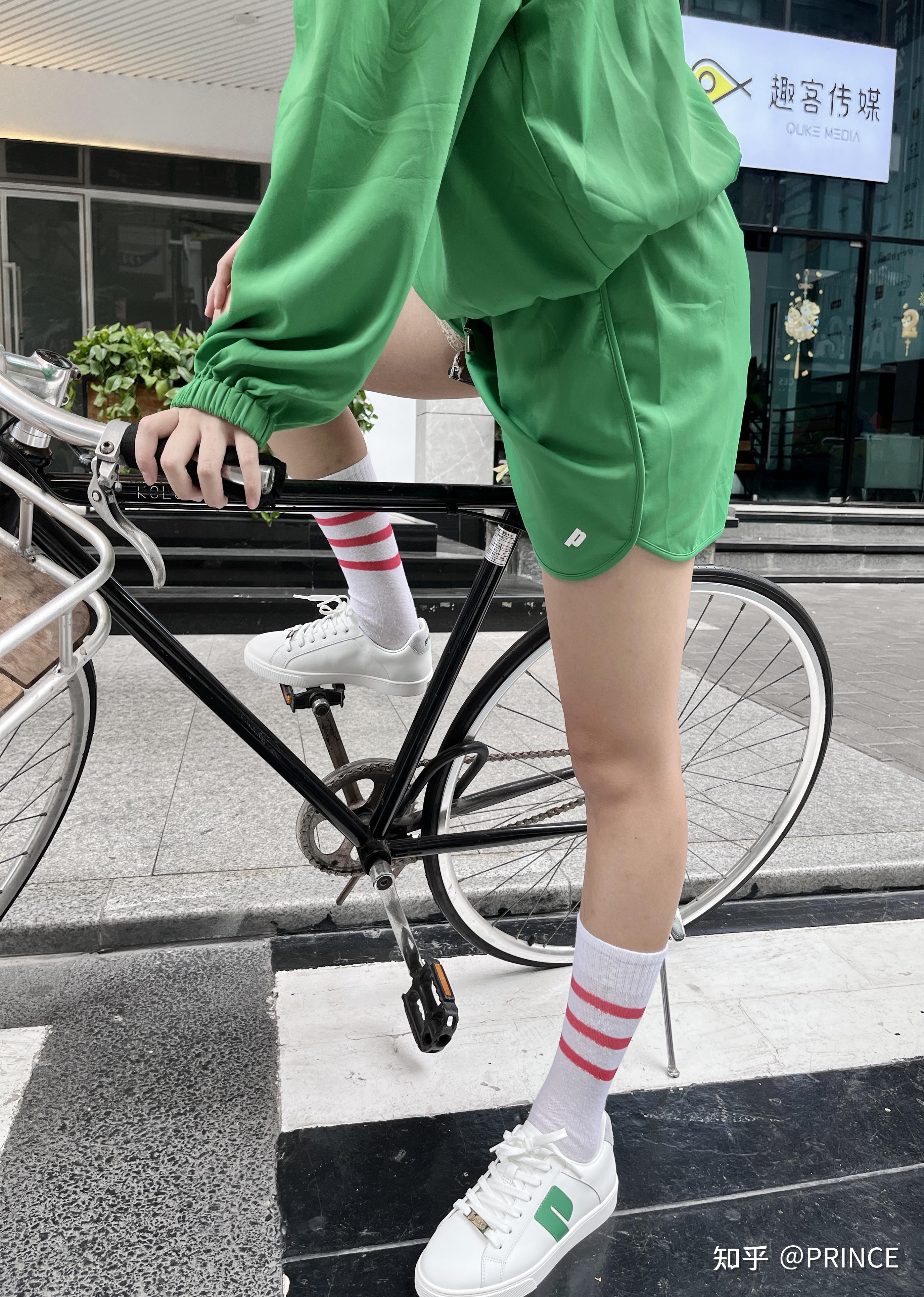 秋冬"运动鞋"太舒服了,这份运动鞋穿搭攻略请收好,减龄又时髦! - 知乎