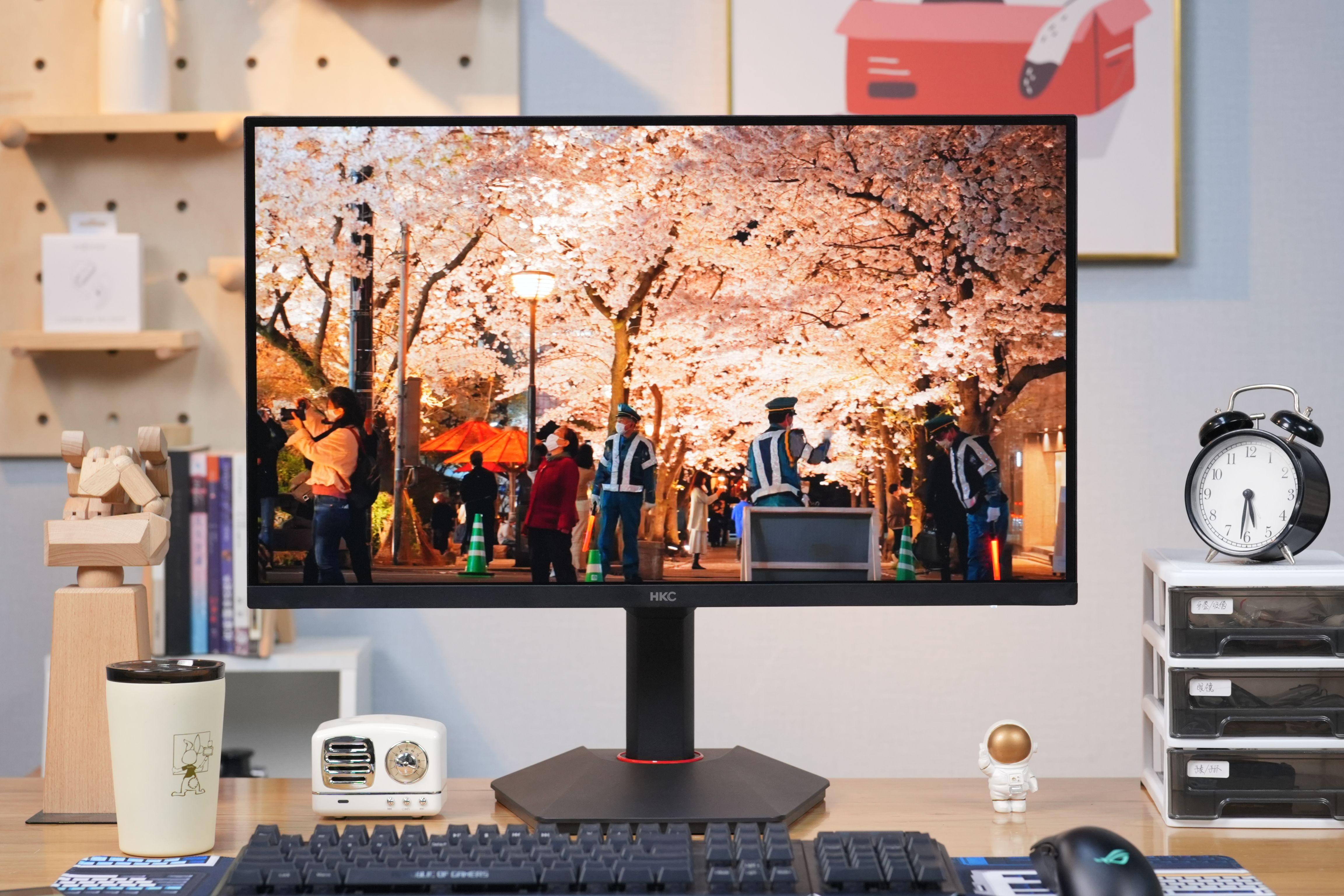 千元显示器,尤其是电竞显示器为了让刷新率更高,会把成本花在流畅性上