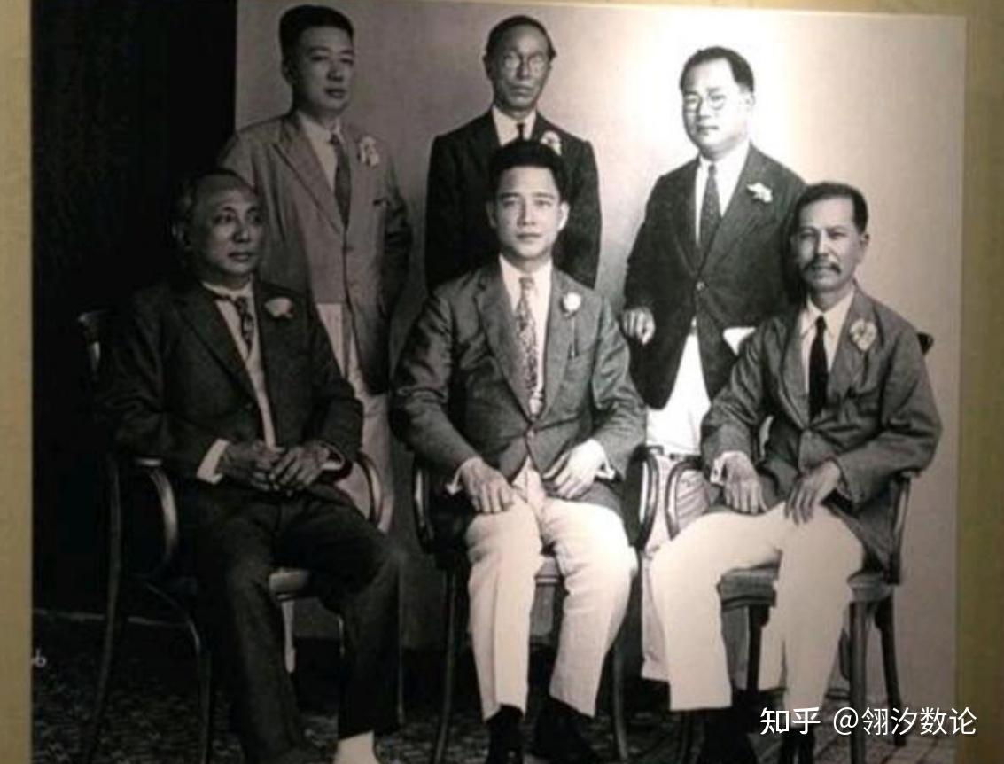 【性格解密】揭秘天蝎座女生：情感的热烈与生活的精致主义 (性格解析)