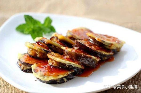 教你在家做香煎茄盒的家常做法，这样做的茄盒外酥里嫩，超级好吃 - 知乎