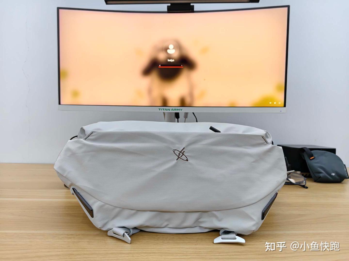 “潮流机能”风格,极星斜挎包分享体验