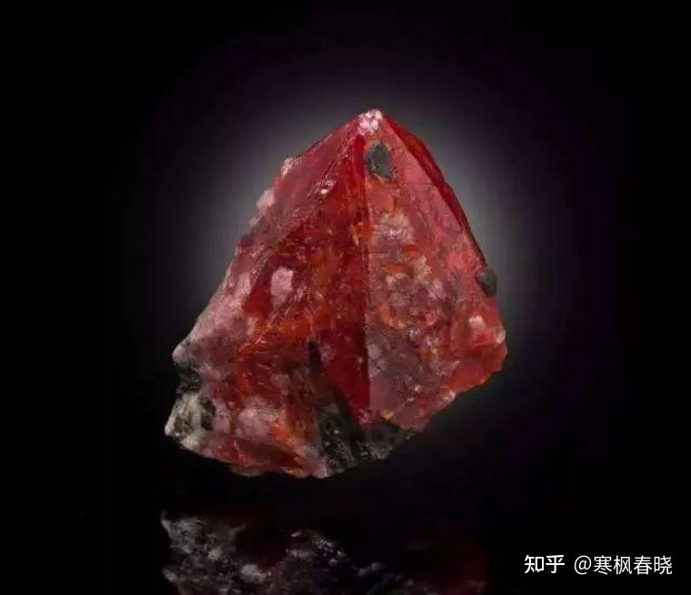 红色矿物知多少盘点红色的宝石矿物