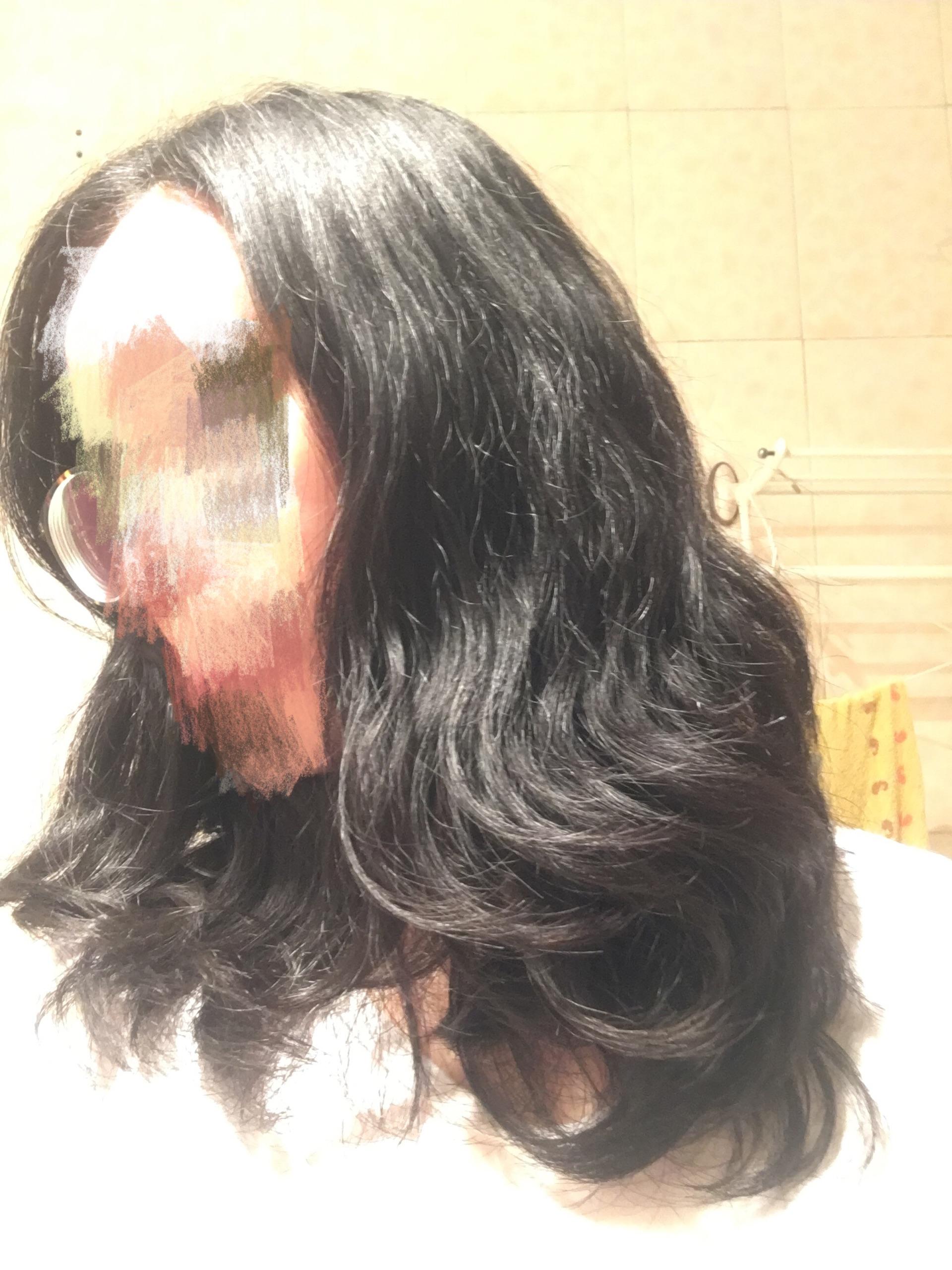 头发自然卷的人该怎么打理头发？