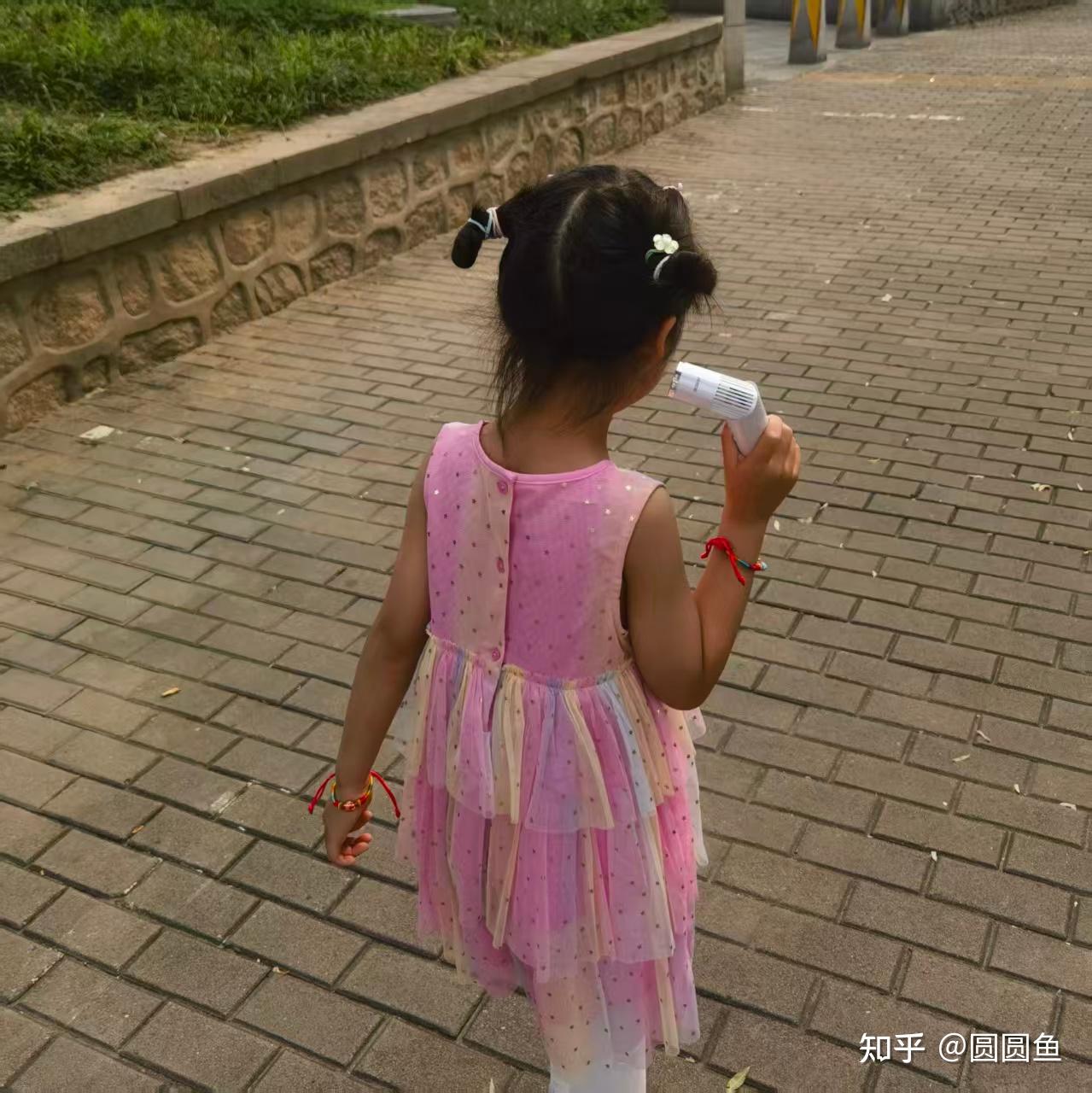 北京三伏天带娃:儿童户外活动,西圣手持风扇必不可少