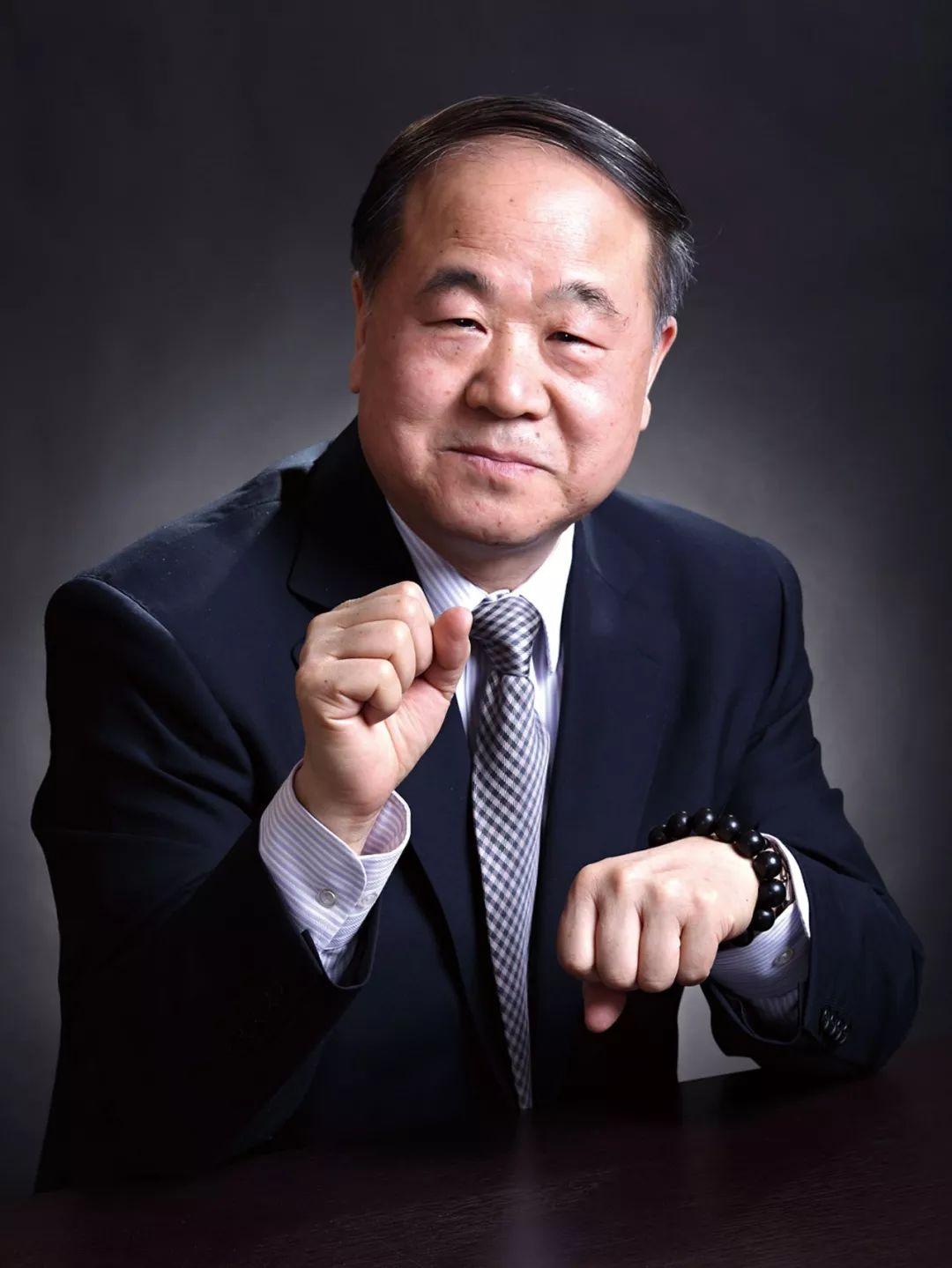 法国翻译家杜特莱教授和夫人翻译过很多中国作家的作品,苏童,余华