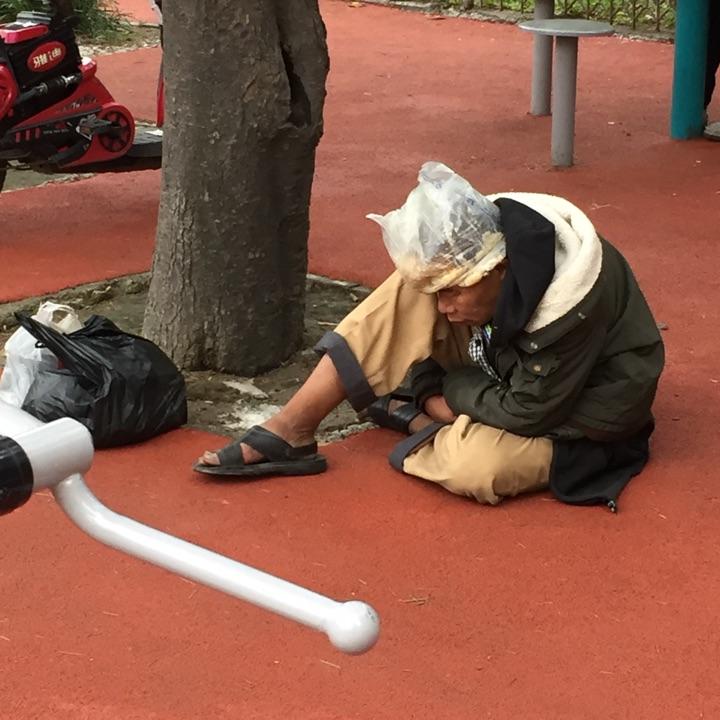 中国众多的流浪汉是如何产生的?