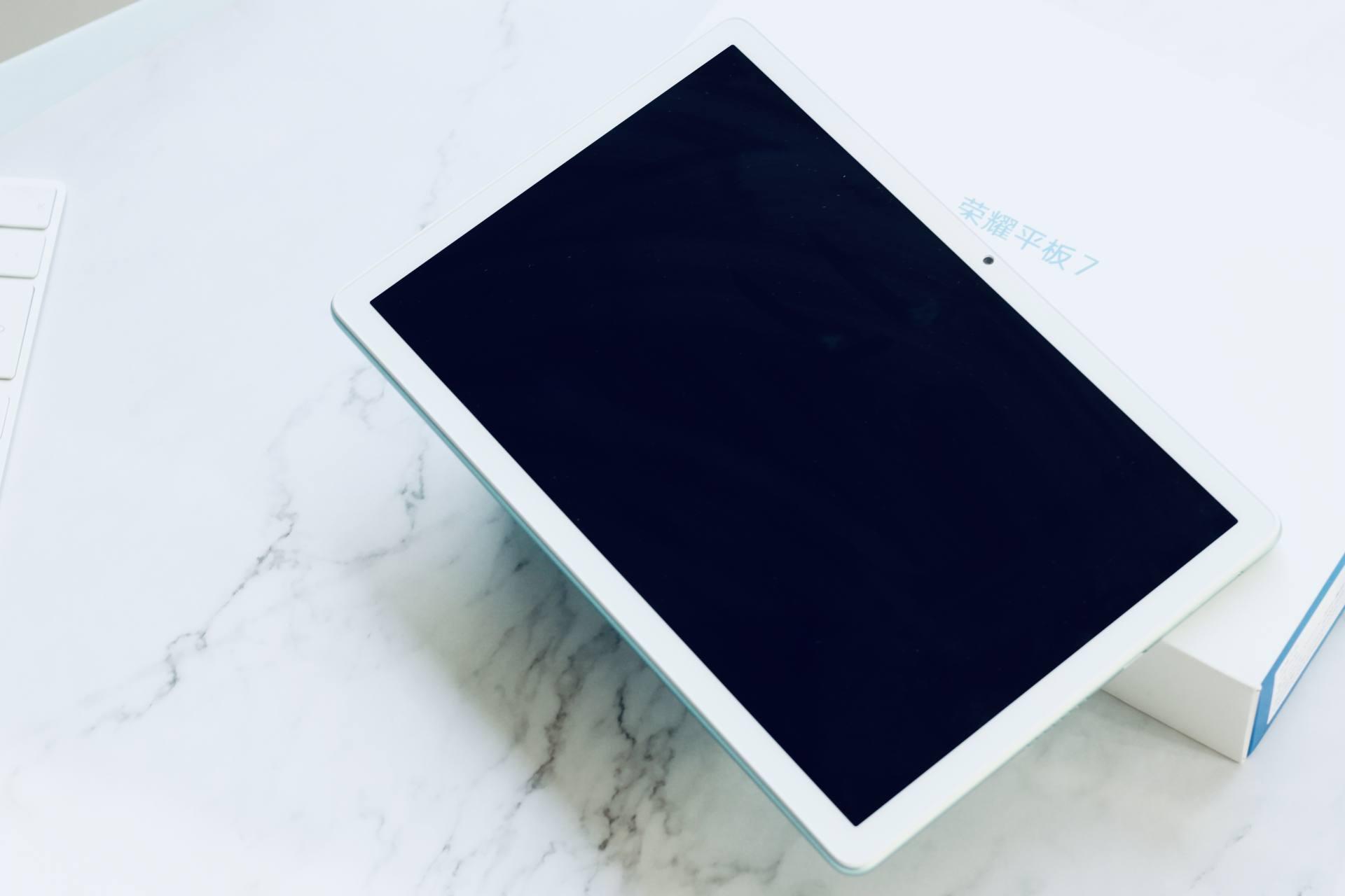 平板电脑有什么用处呢 v2-82b41a2bbb279fee0bbfe1c203868b86_r.jpg