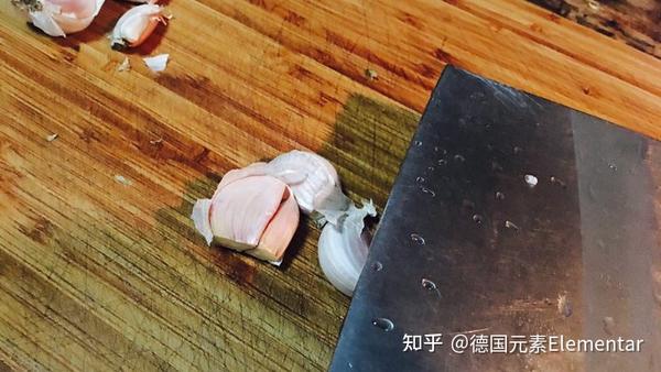 您知道吗 | 什么样的菜刀能拍蒜 - 知乎
