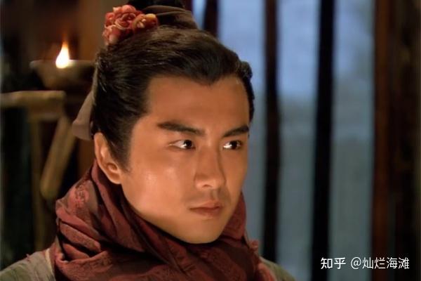 水浒传中一对特殊夫妻丈夫逼宋江下跪妻子战平呼延灼