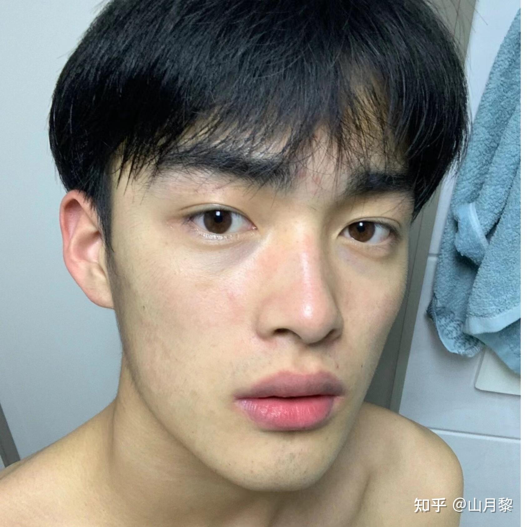 塌鼻梁戴什么眼镜男 v2-82ff5df665c730e2b4efa92ded95c2d6_r.jpg