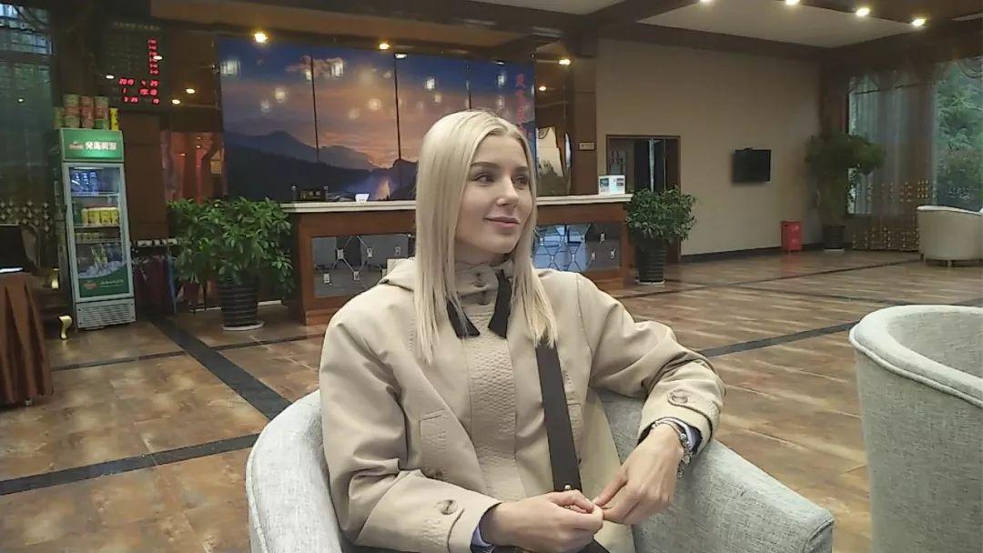 74播求绯闻女友正式回应与播求关系直言播求战胜一龙