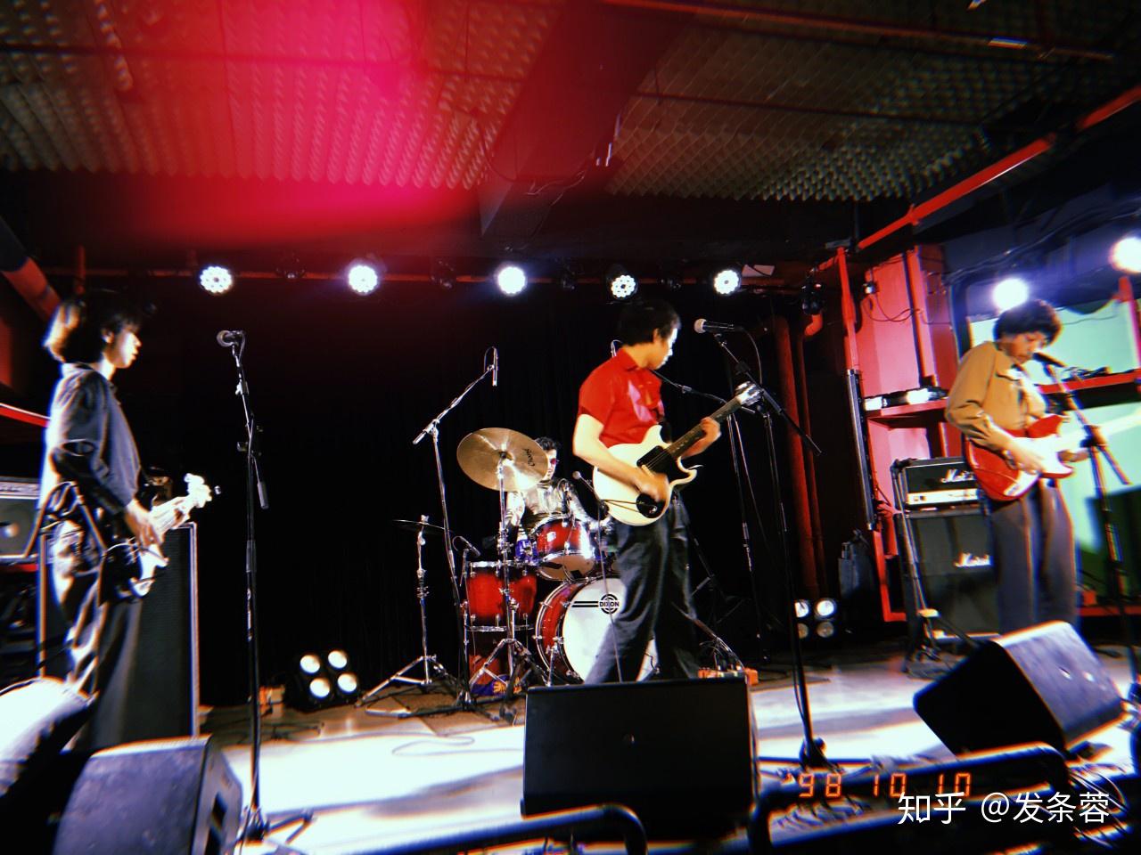 脏手指武工队无论这个世界好起来还是烂到底一切皆可原谅