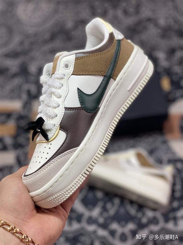 耐克Nike WMNS Air Force 1 Shadow
