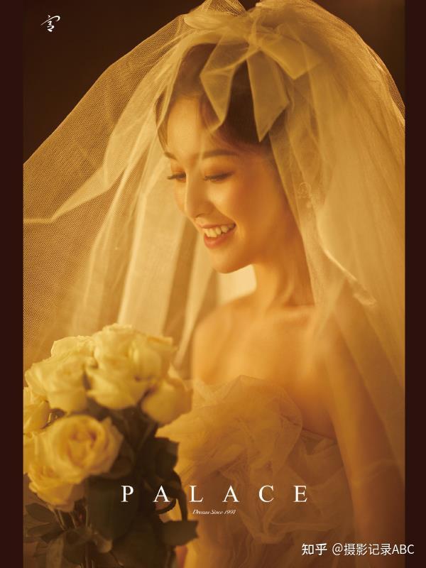 宫摄影这组光与影的婚纱照有着不可抵挡的浪漫魅力