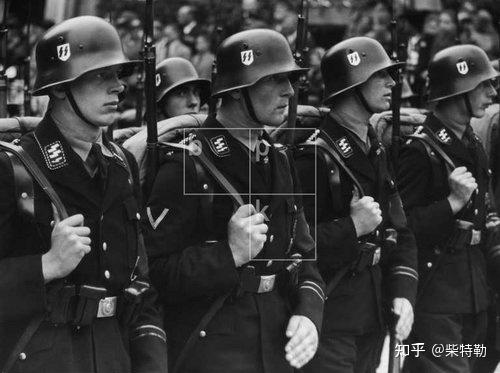 ②:纳粹党卫队m32型党政制服钢盔