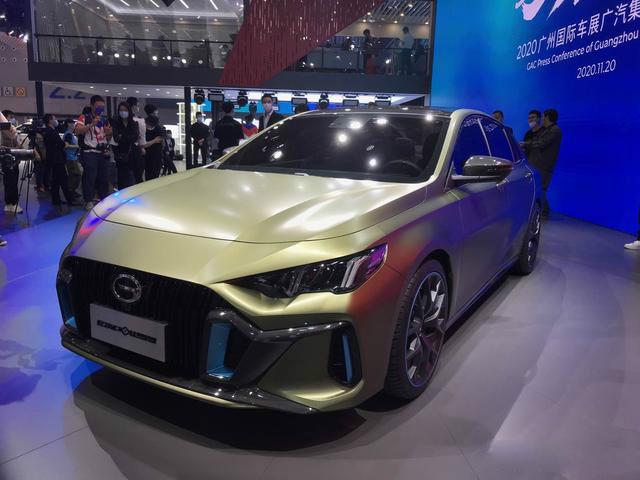 动力方面,新车搭载传祺最新的"钜浪"动力总成,但具体的参数尚未公布.