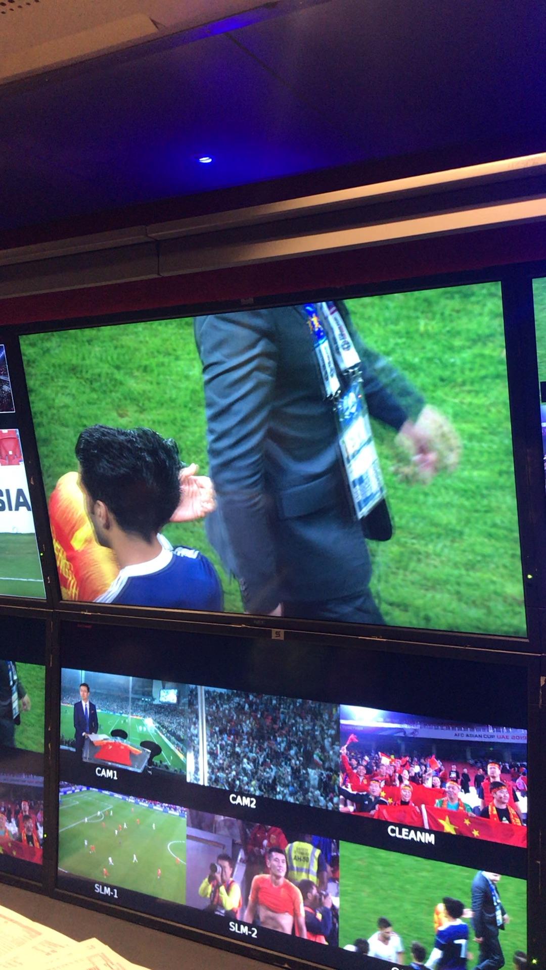 2019 亚洲杯 1\/4 决赛,后防线接连犯错中国男足