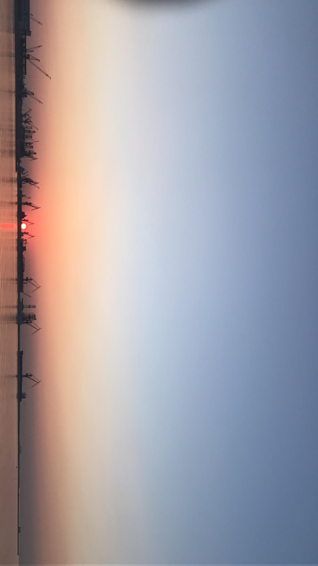 那些早上起来做饭、跑步、冲澡后去上班的人都