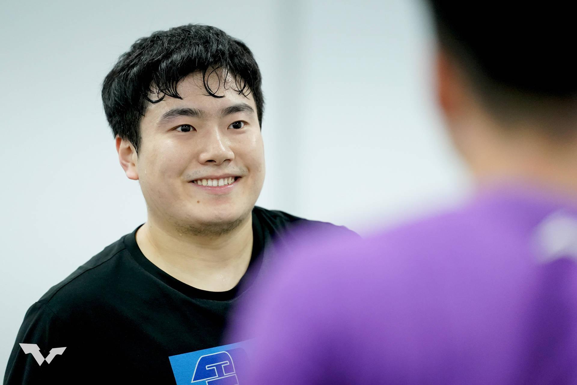 单晓娜爆冷出局,梁靖崑险胜卡尔伯格,伊藤美诚险胜刘杨子