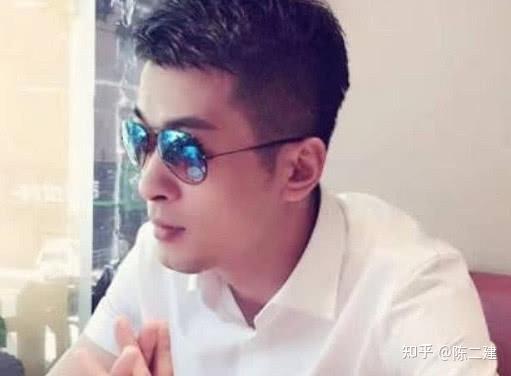 辛巴真够狠,值得我们学习!次次封禁次次解,换成小主播