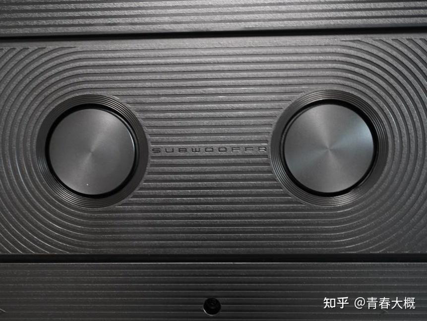 作为旗舰级电视,海信u8kl在拥有卓越画质的同时,其音响系统也达到了