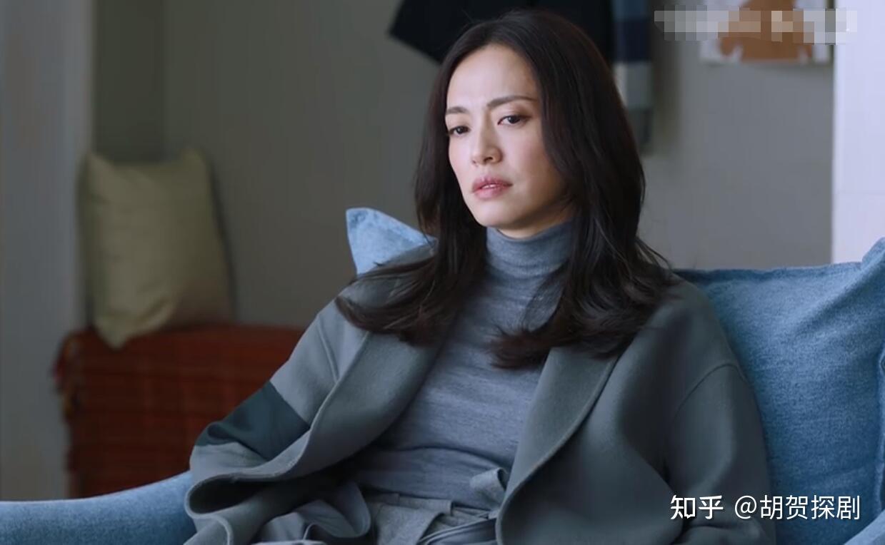 重温《都挺好》:明成出狱时睡衣黄色污渍,是明玉对朱丽最狠报复