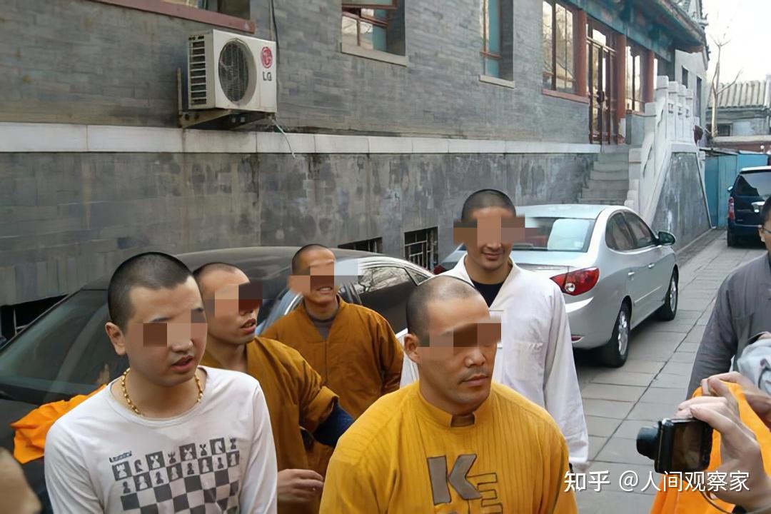 2001年,吉林省佛协推荐谢某到洮南市德安禅寺担任住持,但未得到洮南市