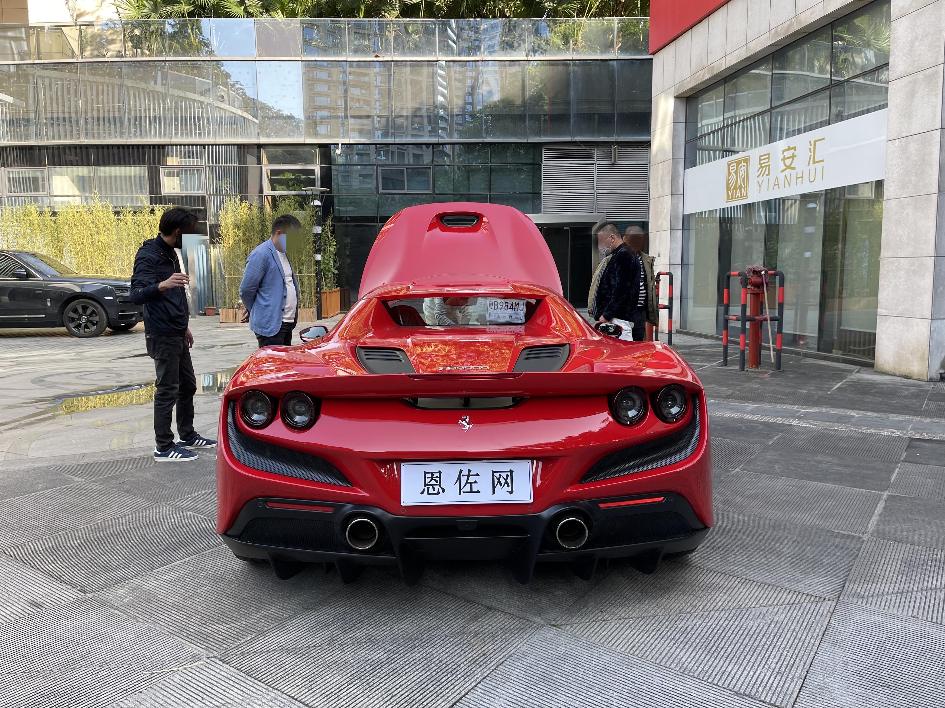 人在非洲420多万远程拿下一台法拉利f8敞篷颜值超高