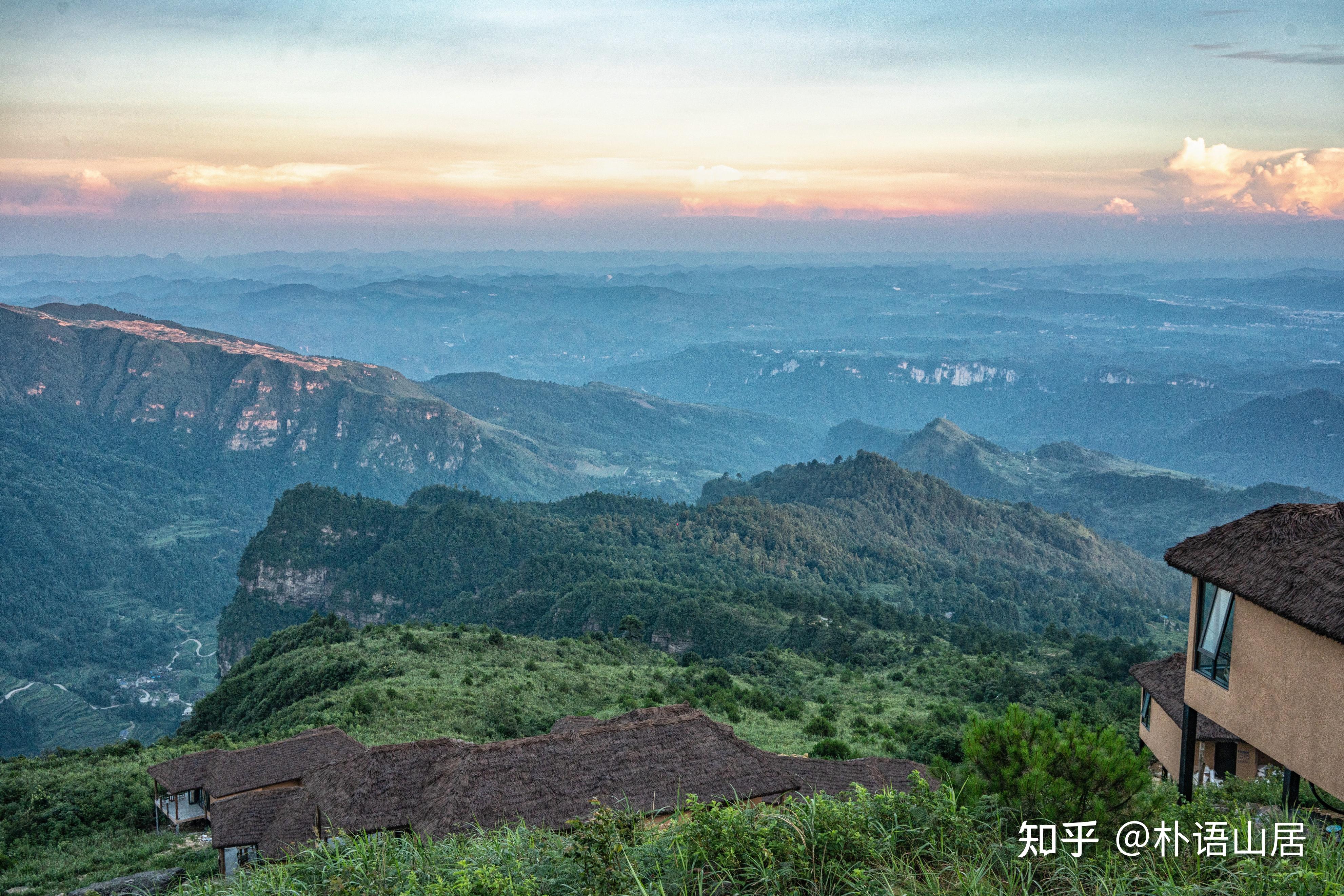 贵州这家悬崖野奢民宿太赞了在海拔1500m悬崖俯仰星空云海
