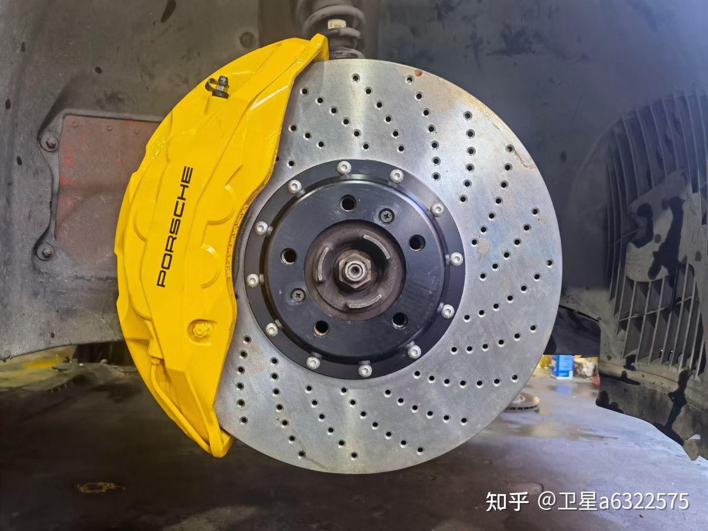 保时捷911刹车改装阿基波罗10活塞卡钳搭配420mm打孔盘