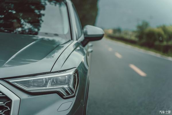 寻找诗和远方极其少见的鳄鱼绿奥迪q3轿跑写真作业