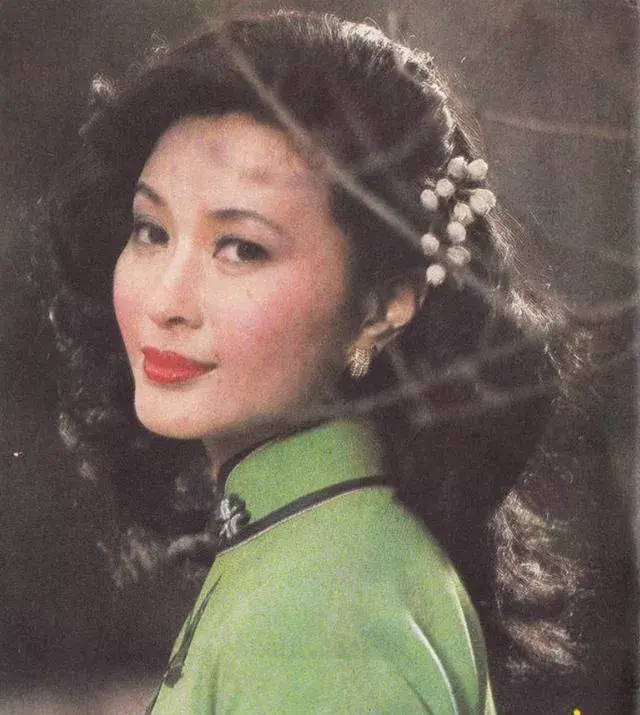 屠洪刚前妻近照曝光一代北影校花如何毁于一场婚姻