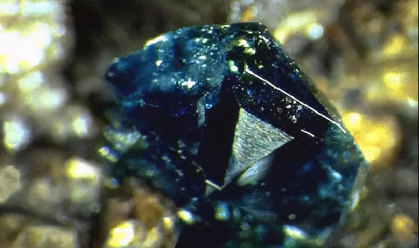 美 常见的宝石 矿物原石 知乎