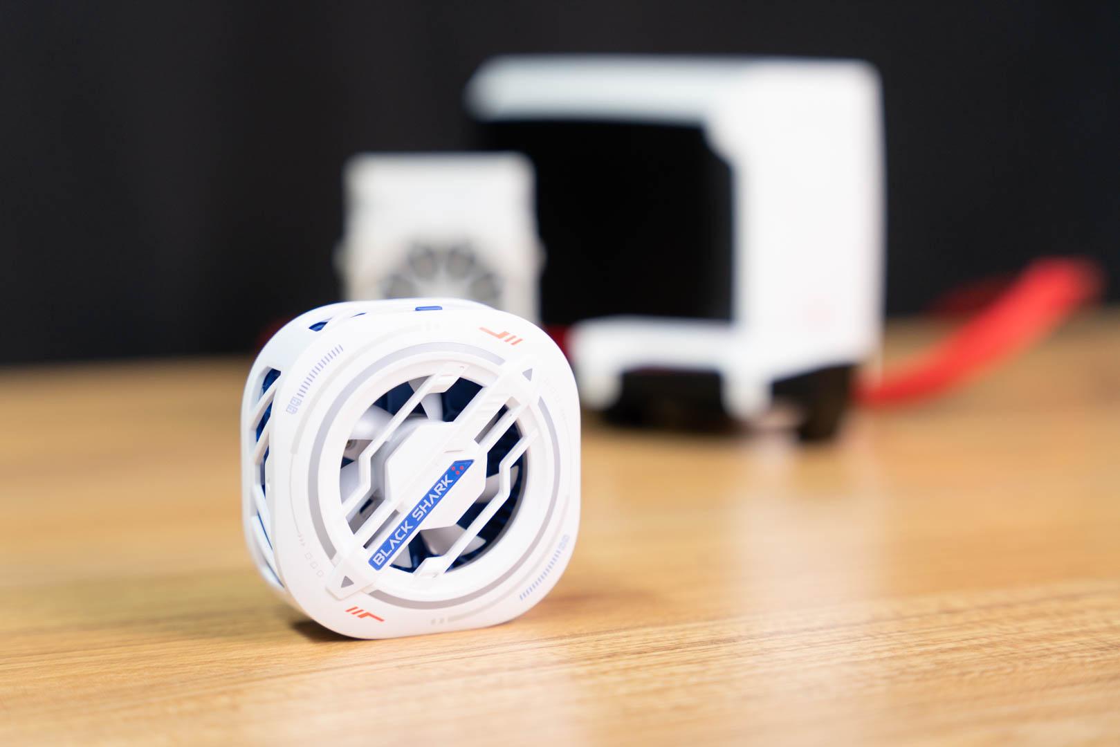 2023手机散热器横评:50元的背夹,居然能把手机冻感冒! - 知乎