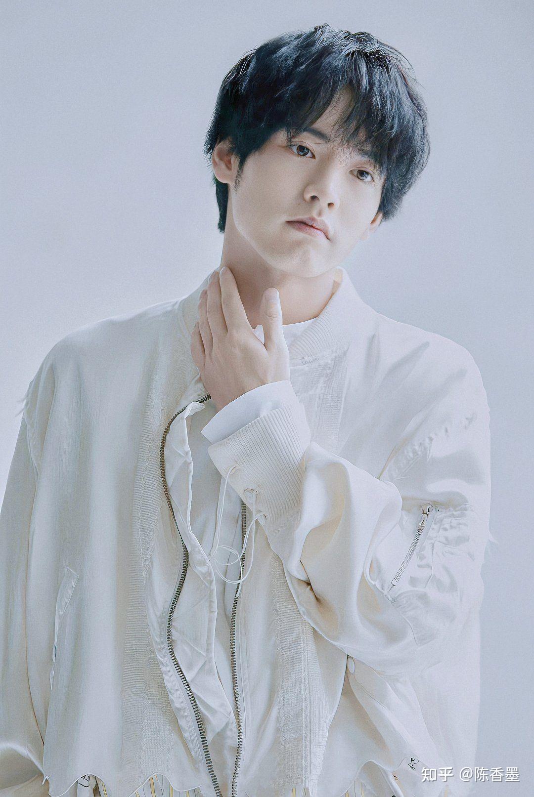 观赤楚卫二30岁魔法师