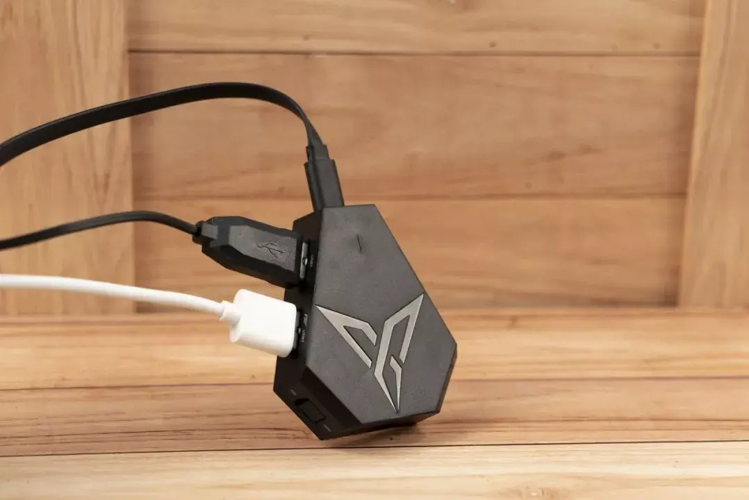 苹果安卓通用,手机吃鸡也能键鼠玩!和电脑一